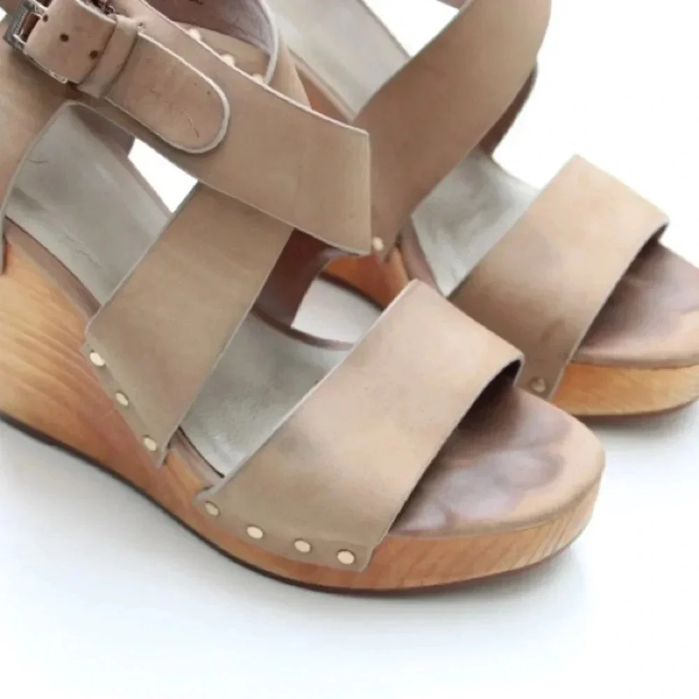 Joie wedges
